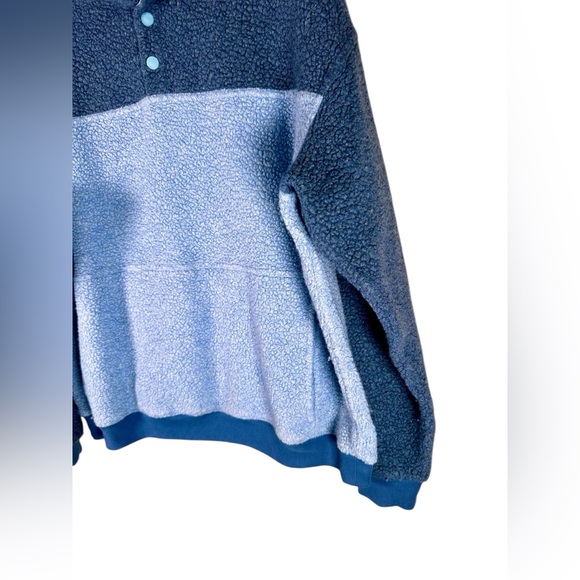 Outdoor Voices MegaFleece Snap Pullover Sweater - Picture 3 of 6